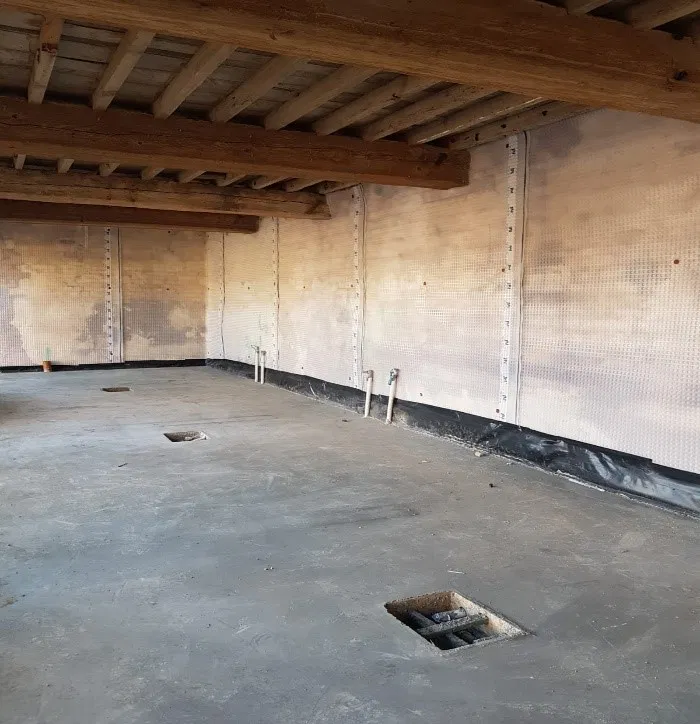 damp protection to room
